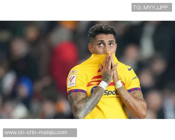 每体:拉菲尼亚或许在周末联赛回归名单,但或许不会上场